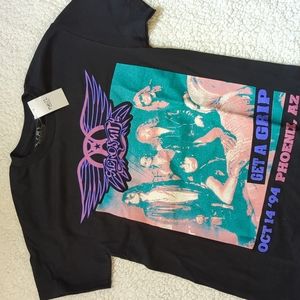 Aerosmith tee size small